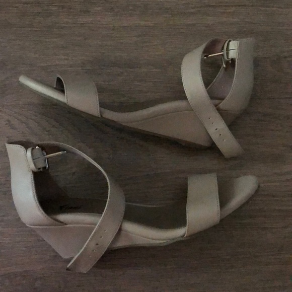 Wedges - Picture 4 of 4